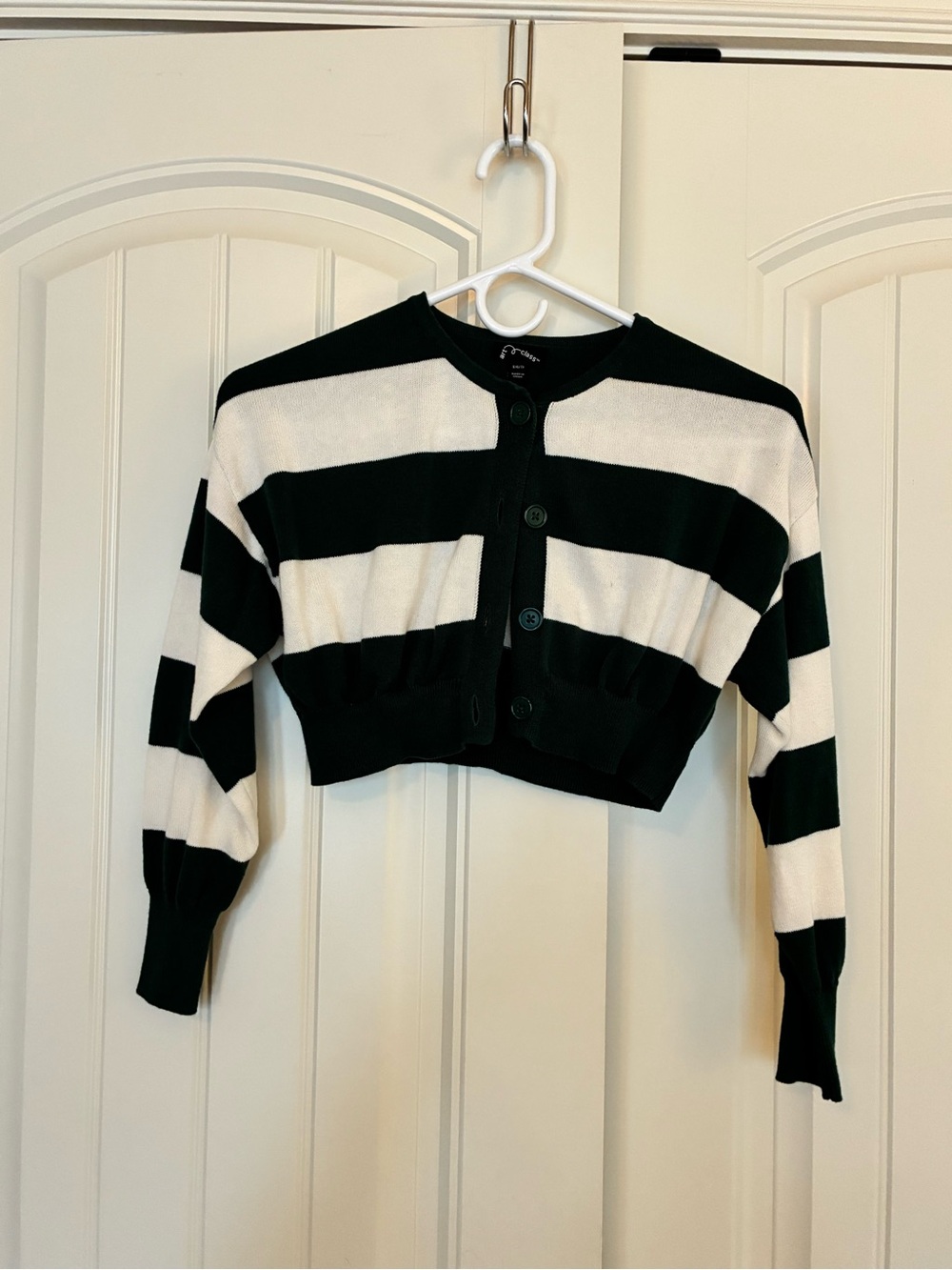 Y2K art class Black and White Striped Cropped Cardigan size small